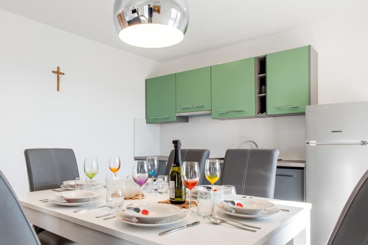 Apartments Zilic Kastel Stari ภายนอก รูปภาพ