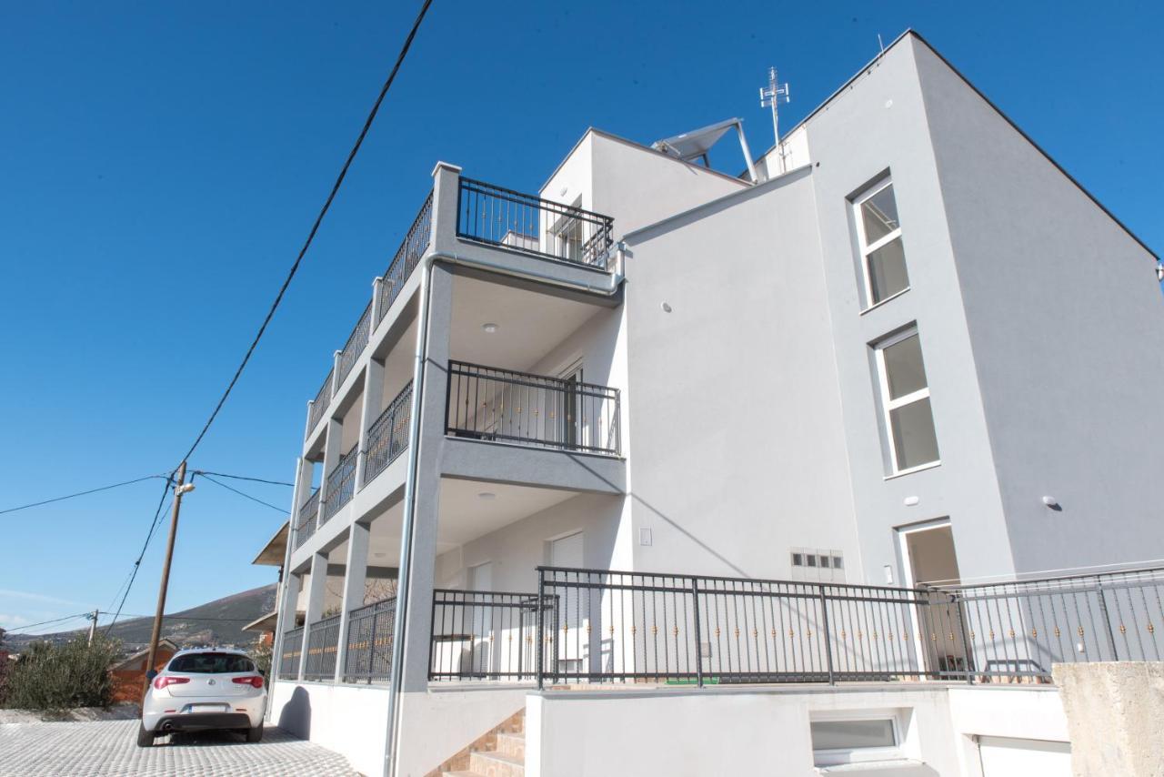 Apartments Zilic Kastel Stari ภายนอก รูปภาพ