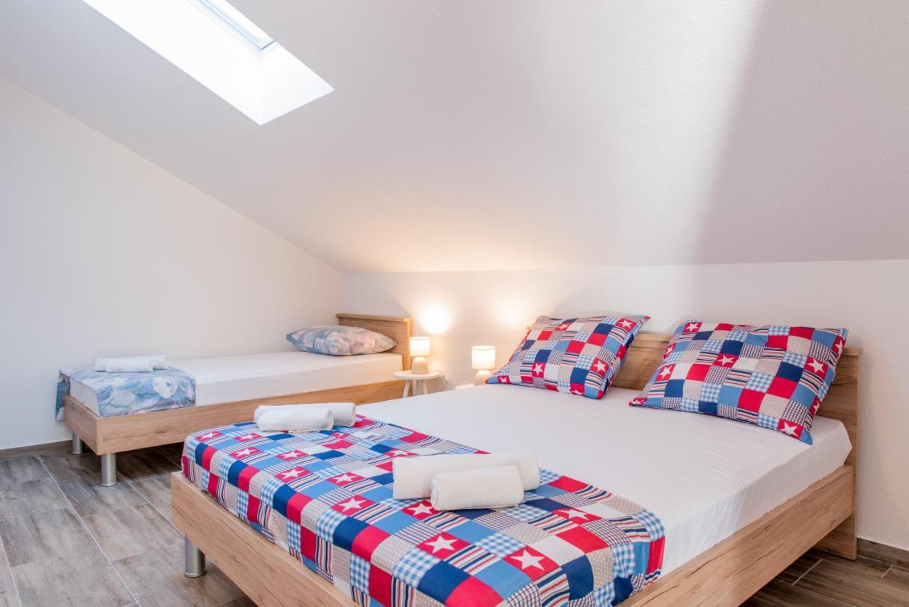 Apartments Zilic Kastel Stari ภายนอก รูปภาพ