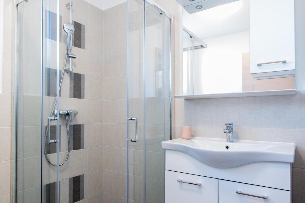 Apartments Zilic Kastel Stari ภายนอก รูปภาพ