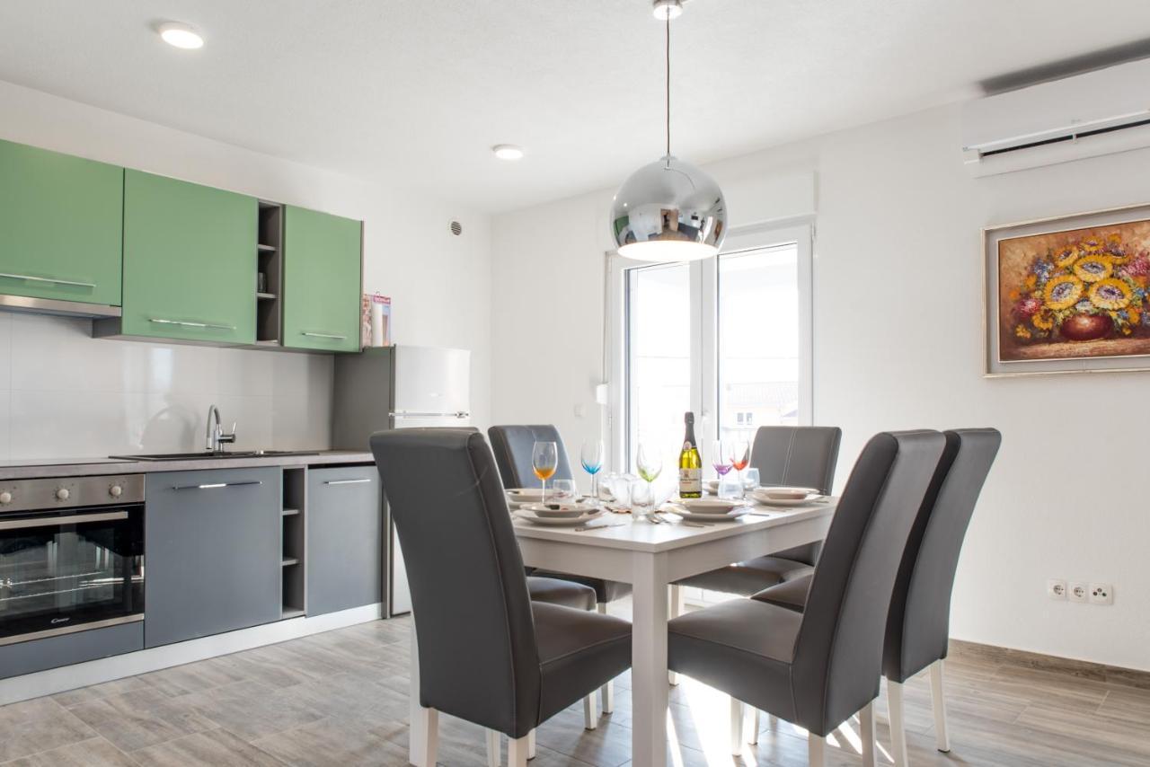 Apartments Zilic Kastel Stari ภายนอก รูปภาพ